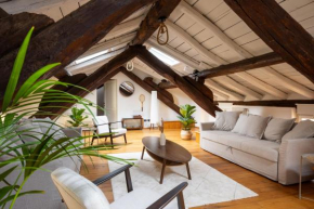 Dimora De' Poeti - 250 Square Meters Attic in the Heart of Bologna